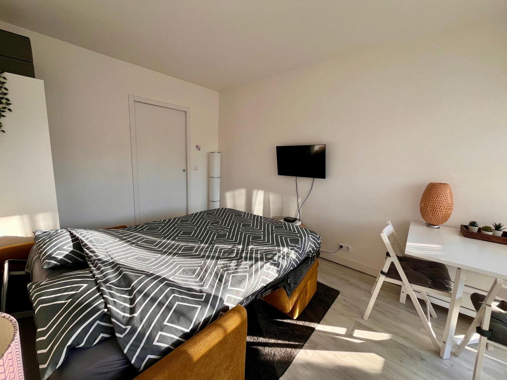 Hanahome 2 Adultes Parking Prive Business & Tourisme Le Chesnay  Dış mekan fotoğraf